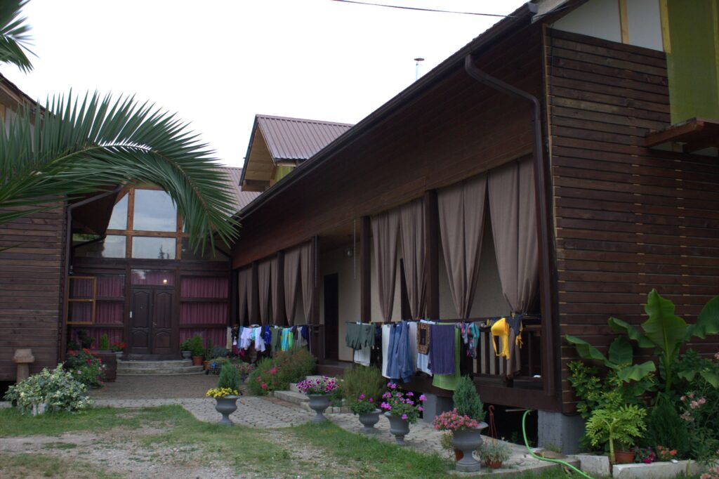 Парковка для автомобилей гостей