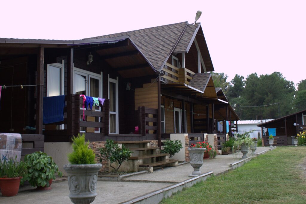 Вид на Черное море с территории отеля